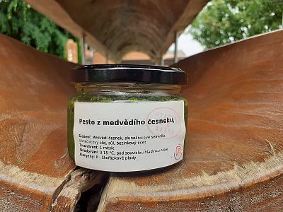Pesto z medvědího česneku 200 g - statek Kalná 