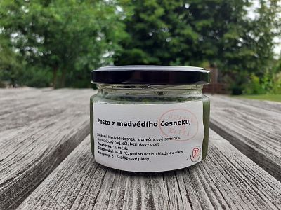 Pesto z medvědího česneku 200 g - statek Kalná 